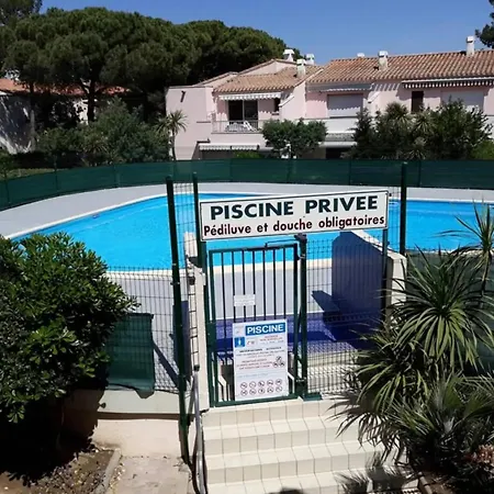 28 M² Piscine Apartament